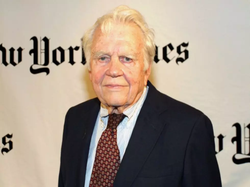 Former &#8217;60 Minutes&#8217; Commentator Andy Rooney Hospitalized in Serious Condition