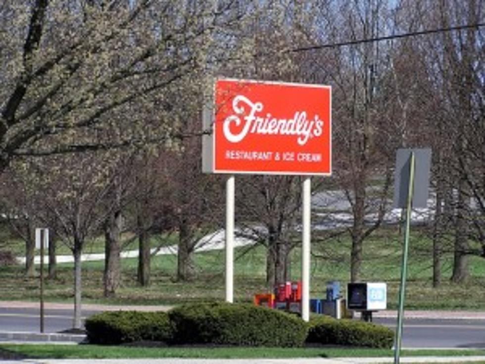 Restaurant Chain Friendly&#8217;s Files for Chapter 11 Bankruptcy