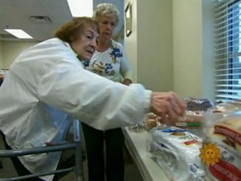 Givers Are Now the Needy as America&#8217;s &#8216;New Poor&#8217; Head to Food Banks [VIDEO]