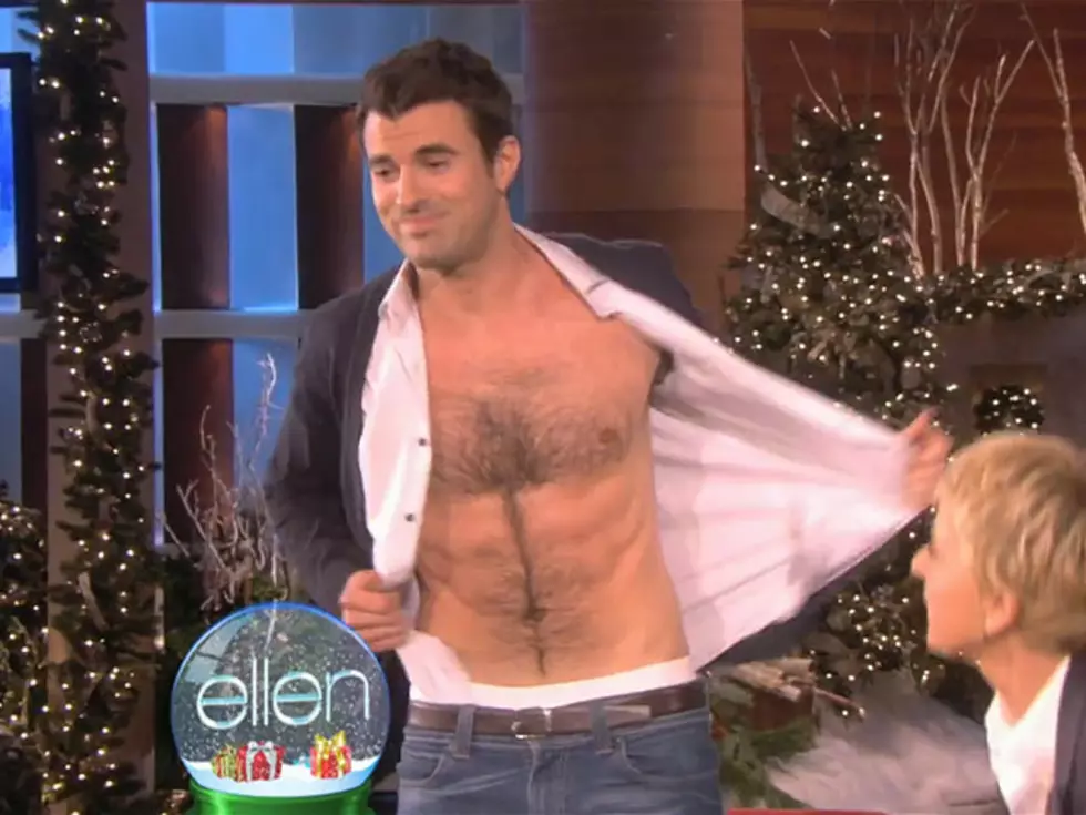 &#8216;X Factor&#8217;s&#8217; Steve Jones Goes Shirtless on &#8216;Ellen&#8217; – Hunk of the Day [PICTURES, VIDEO]