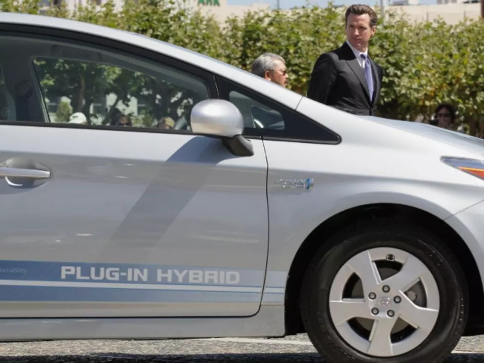 Young Drivers Prefer Hybrid Cars — Do You? — Survey of the Day