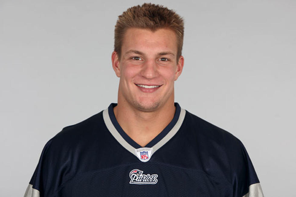 Patriots&#8217; Rob Gronkowski May Be Hotter Than Tim Tebow – Hunk of the Day [PICTURES]
