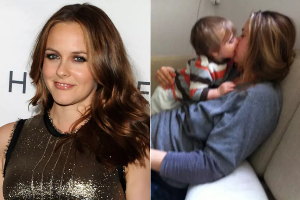 Alicia Silverstone Reveals She&#8217;s &#8216;Glad&#8217; She Fed Her Son Mouth-to-Mouth [VIDEO]