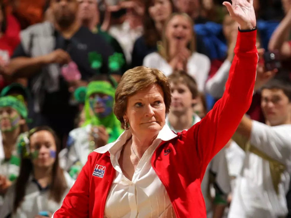 Legendary Tennessee Women&#8217;s Basketball Coach Pat Summitt to Step Down