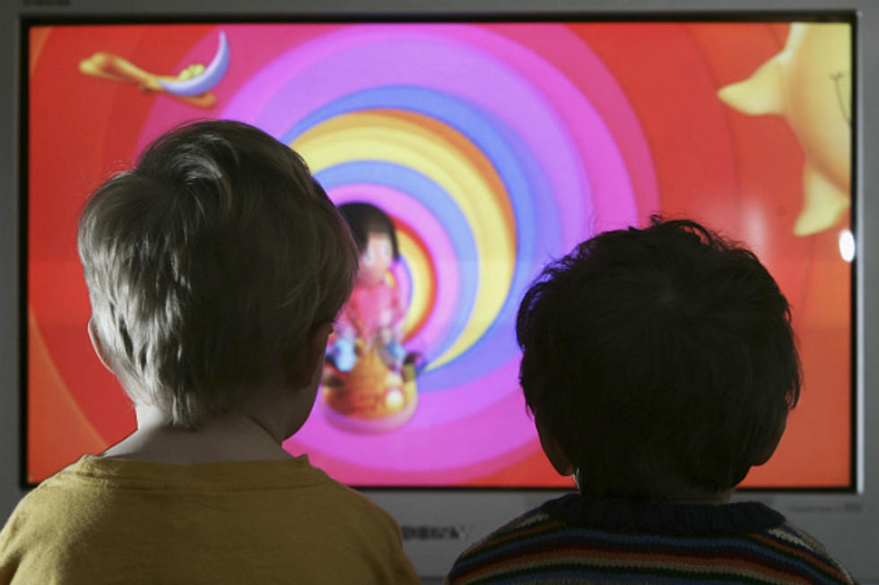 Well, Duh! New Study Confirms That TV Inspires Kids to Eat More Junk Food