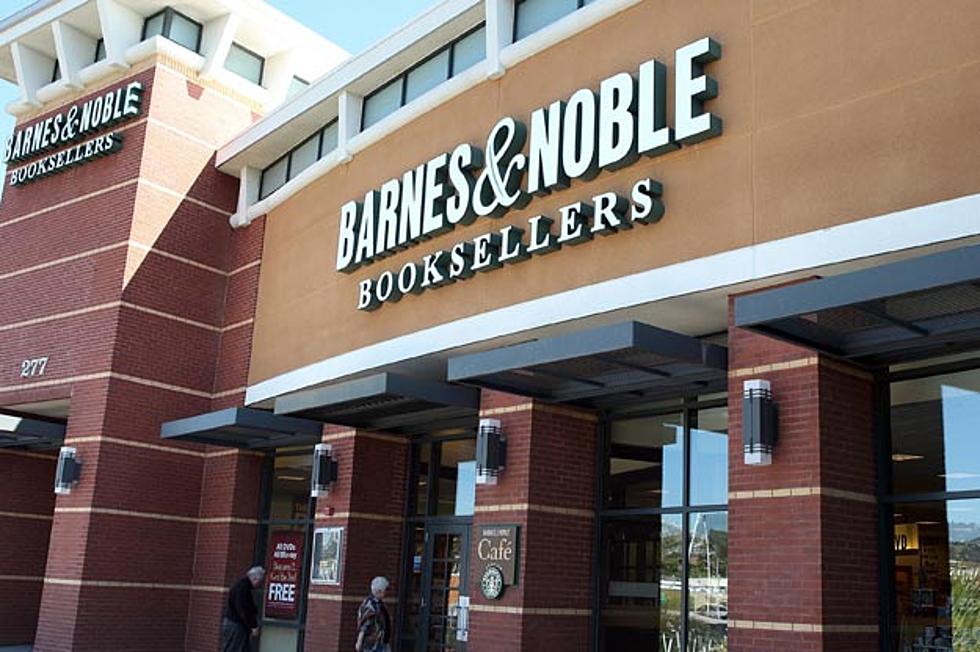 Arizona Man Accuses Barnes + Noble of Discrimination After Being Booted for Shopping in Children&#8217;s Section — Is it Fair?