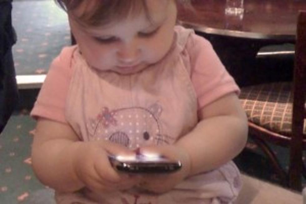 Smartphones Are the Chic New Way to Keep Babies Quiet