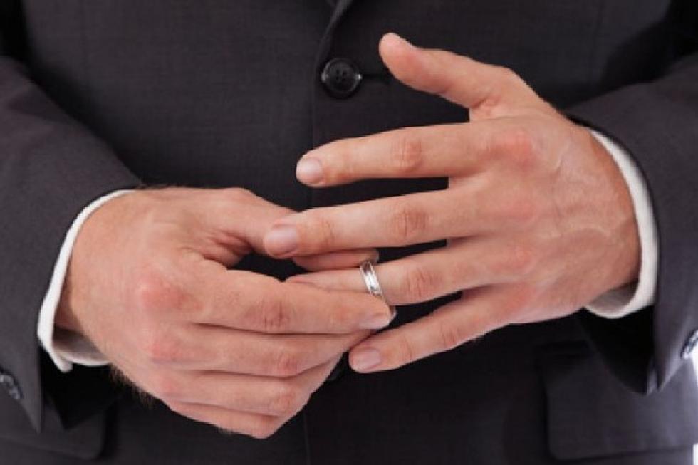 Small Ring Finger Size May Mean Men Have a Better Chance of Beating Prostate Cancer