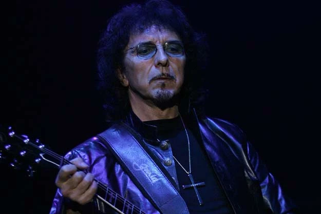 Black Sabbath legend Tony Iommi will hold book signings in England and in