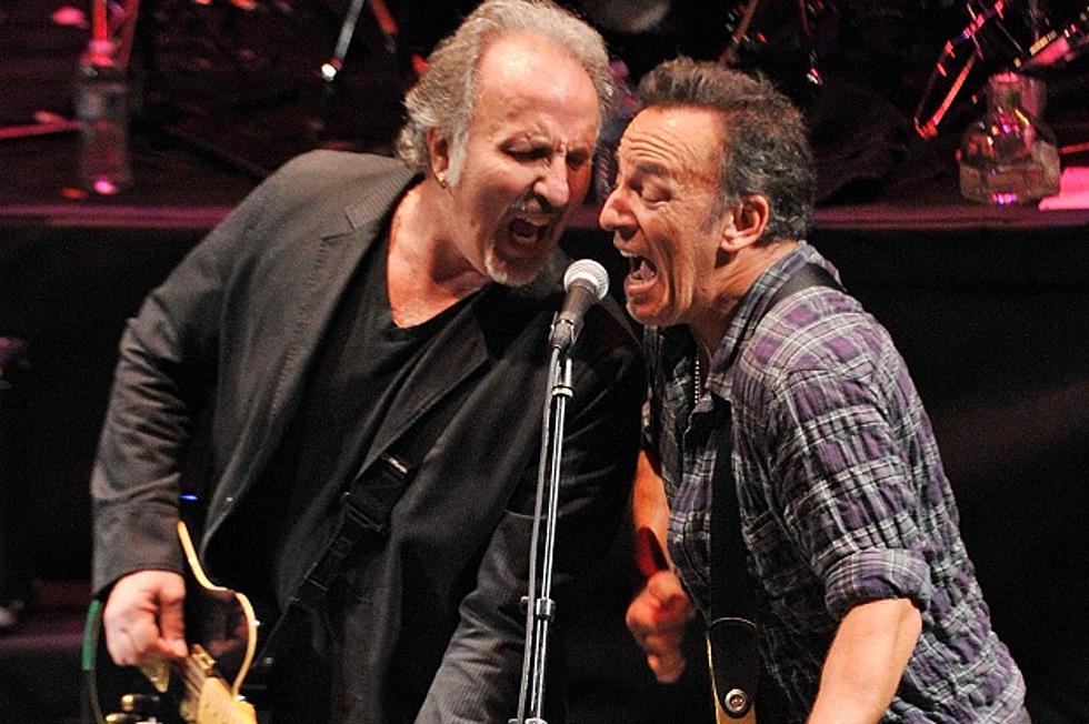 Bruce Springsteen Rocks Around the Clock at &#8216;Light of Day&#8217; Benefit