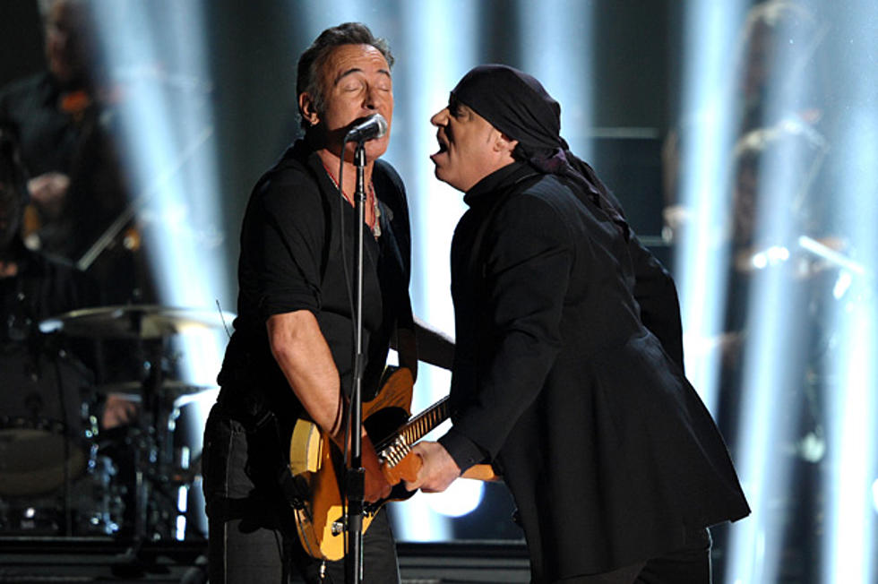 Bruce Springsteen Kicks Off 2012 Grammy Awards by Singing &#8216;We Take Care of Our Own&#8217;