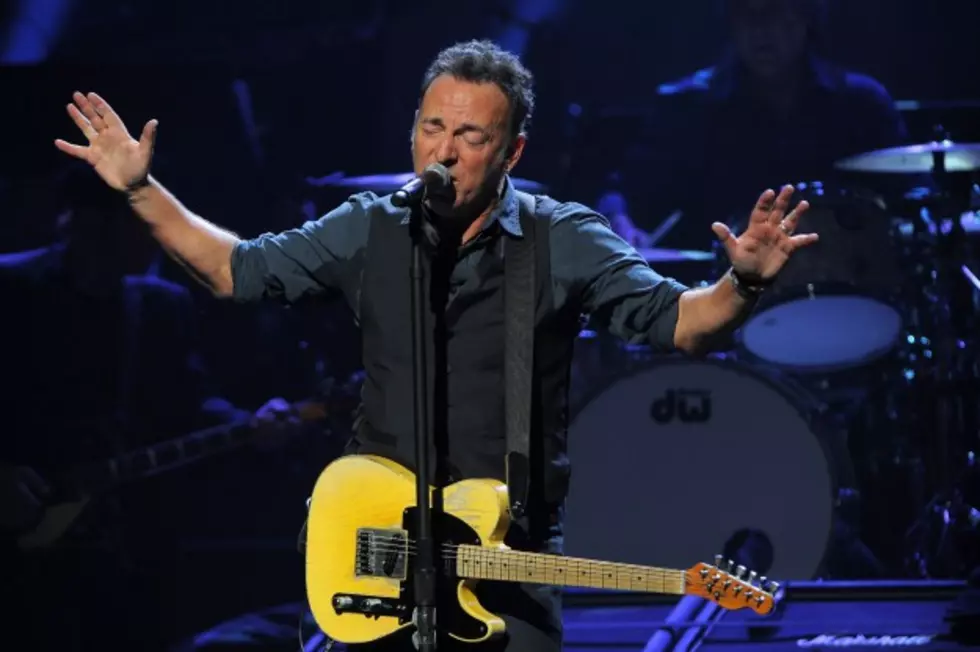 Bruce Springsteen&#8217;s &#8216;Wrecking Ball&#8217; Debuts At No. 1