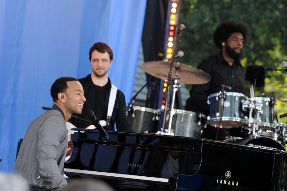 John Legend and the Roots Perform Bruce Springsteen&#8217;s &#8216;Dancing in the Dark&#8217;