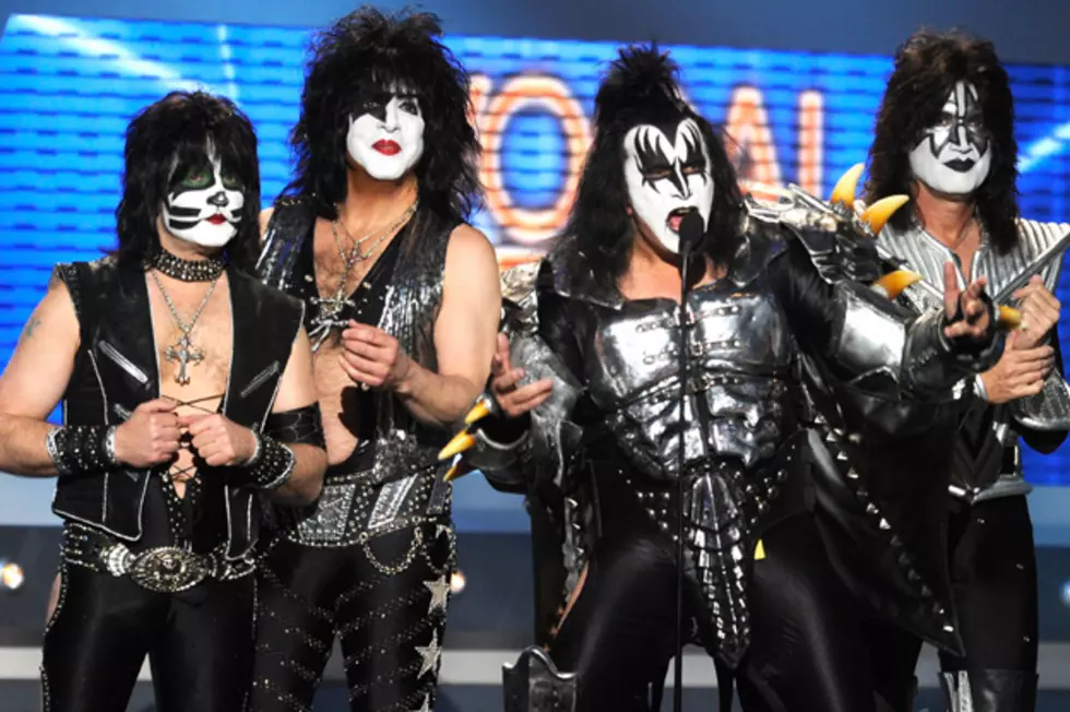 Gene Simmons Says Industry Awards Don&#8217;t Matter to Kiss