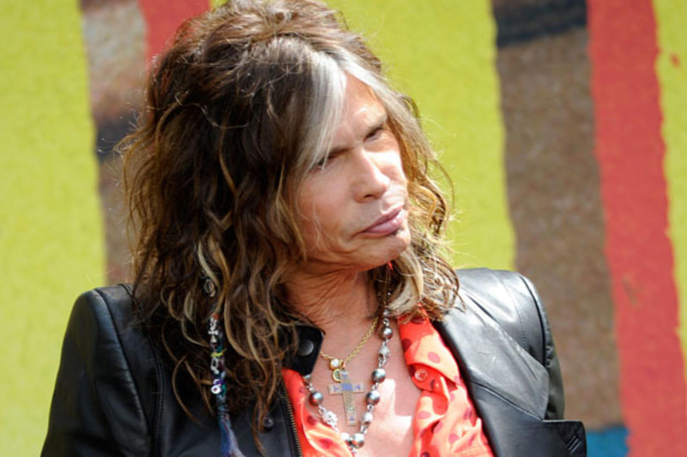 Steven Tyler Sings With 10-Year-Old Cancer Patient