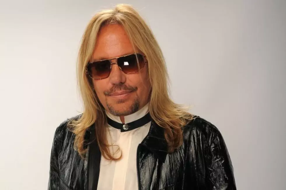 Motley Crue&#8217;s Vince Neil Now Believes in Ghosts After Appearing On &#8216;Ghost Adventures&#8217;