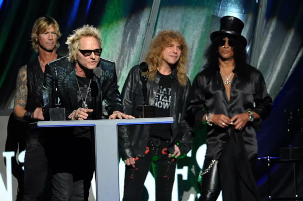 Guns N&#8217; Roses Members Thank Fans During Rock and Roll Hall of Fame Induction