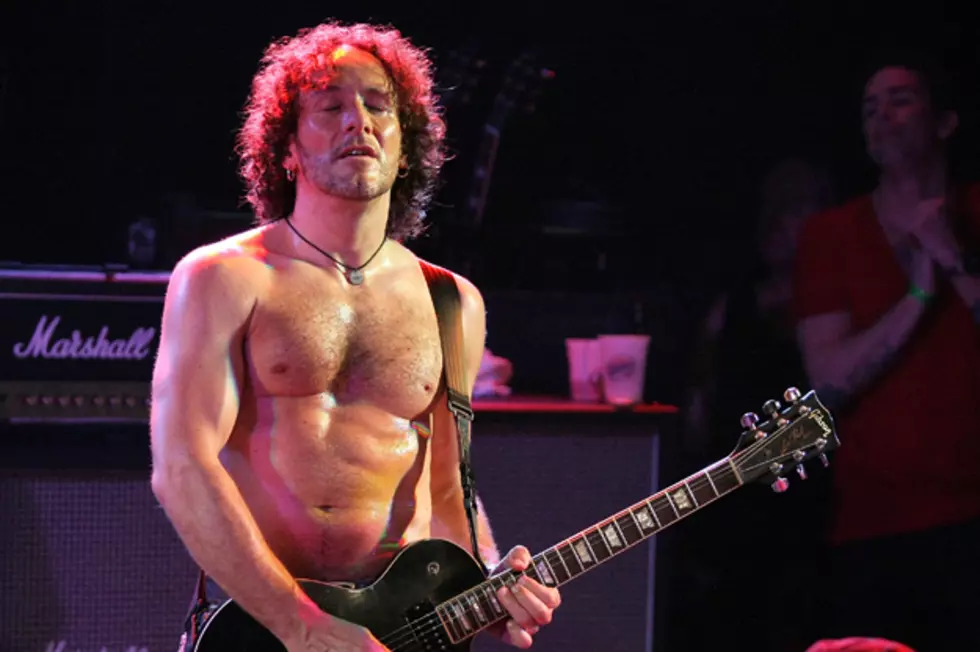 Def Leppard&#8217;s Vivian Campbell Plans Reunion Of Classic Dio Band