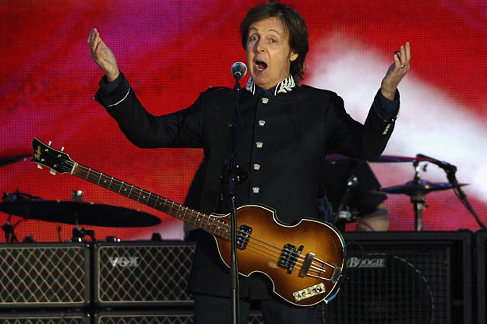 Paul McCartney Shares His &#8216;Loving&#8217; For Queen Elizabeth at Diamond Jubilee Concert