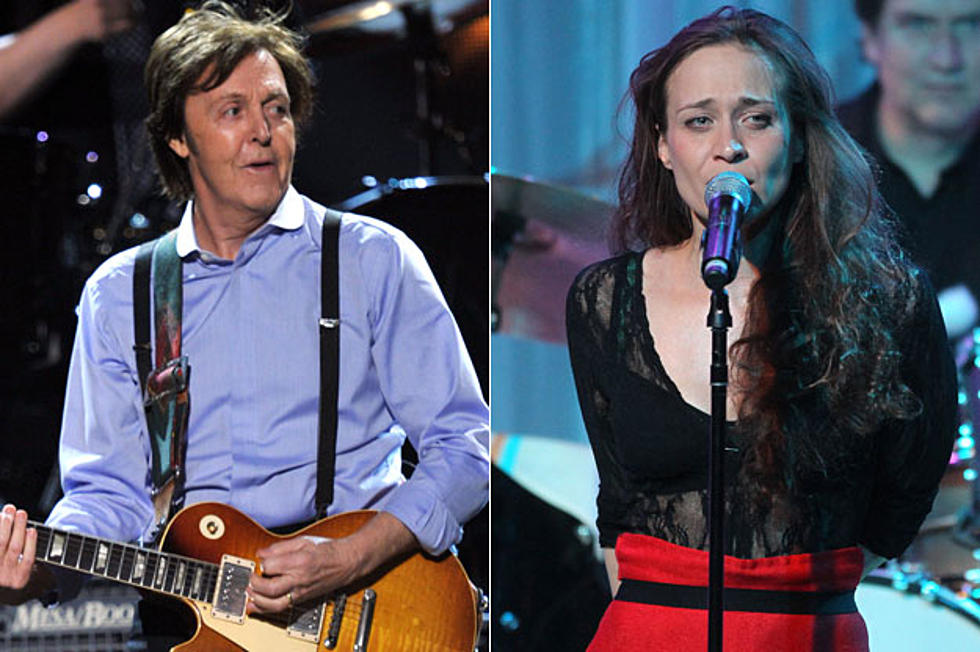 Paul McCartney&#8217;s &#8216;Let Me Roll It&#8217; Covered by Fiona Apple on &#8216;Late Night With Jimmy Fallon&#8217;