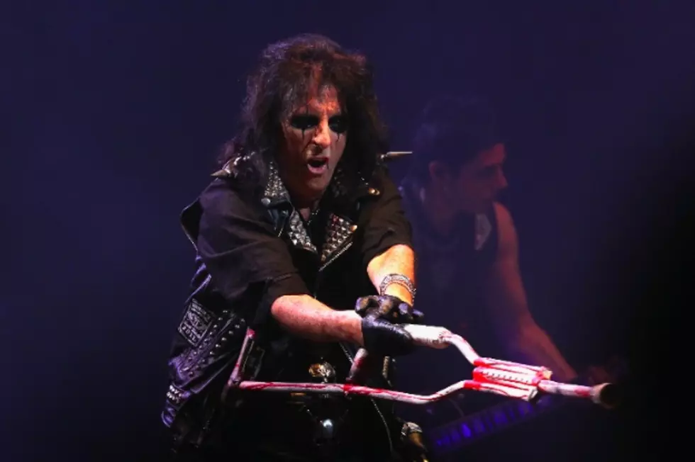 Alice Cooper to Debut New Maze at Universal Studios Hollywood