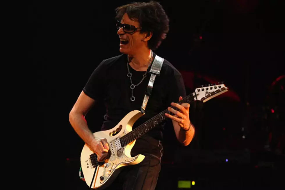 Steve Vai Says He&#8217;d Like to Collaborate With &#8216;Family Guy&#8217; Creator Seth McFarlane