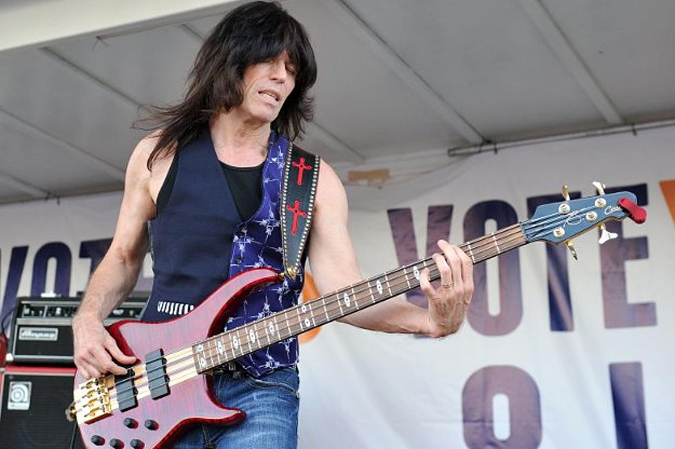 Blue Oyster Cult Bassist Rudy Sarzo Announces Departure