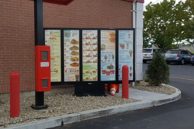 Order to Go? Friendly's in South Portland Now Has a Drive Thru