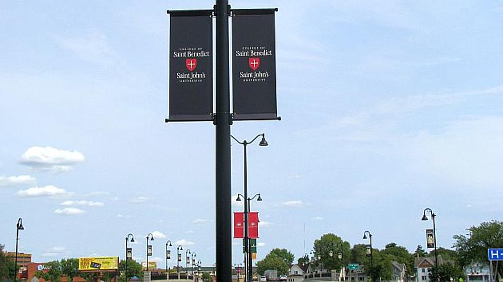 Bright New Banners Welcome College Students